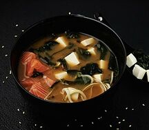 Мисо суп с лососем