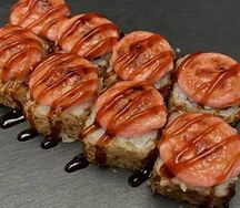 Запеченный ролл с курицей