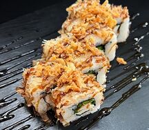 Ролл со стружкой тунца и курицей