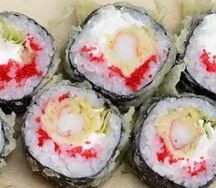 Теплый ролл с креветкой