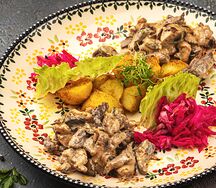 Мясное ассорти с картофелем карри