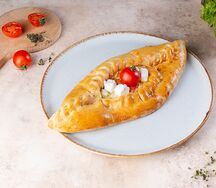 Хачапури с овощами и сыром
