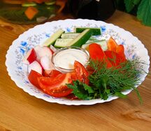 Ассорти из свежих овощей 