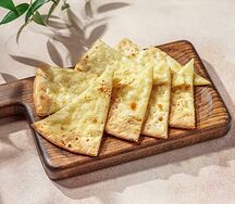 Фокачча с чесноком и оливковым маслом