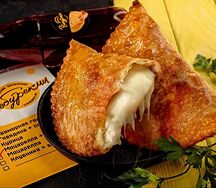 Чебурек 2 сыра