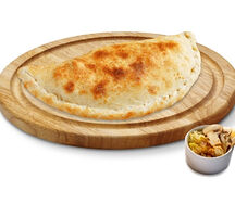 Кальцоне с грибами и сыром