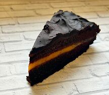 Пирожное Абрикос-шоколадный брауни