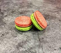 Макарун Клубничный мохито