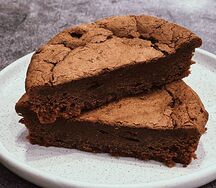 Брауни с цельным лесным орехом