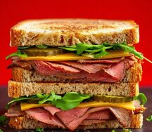 Папа на кухне 