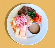 Строганина из пеламиды