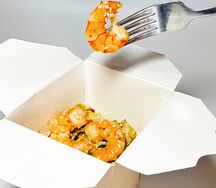 Wok с креветкой