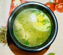 Куриный суп с лапшой