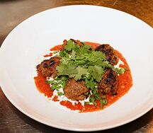 Тефтели в томатном соусе с фетой 