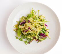 Салат из хрустящих овощей