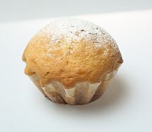 Кекс с изюмом