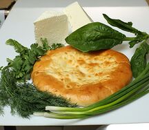 Хачапури сыром и зеленью