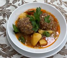 Тефтели с макаронами