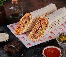 Донер в лаваше куриный