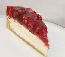 Чизкейк с малиной