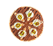 Сладкая пицца с шоколадом и фруктами