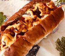  Хот-дог  с беконом
