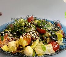Салат с моцареллой