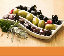Маслины и оливки