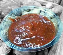 Ткемали зеленый, красный