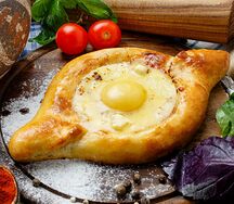 Хачапури по-аджарски