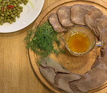 Говяжий язык с хреном