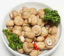 Грибы маринованные