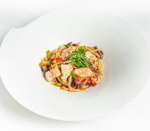 Удон из курицы