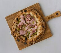 Пицца с грибным соусом, картофелем и тамбовским окороком 24 см