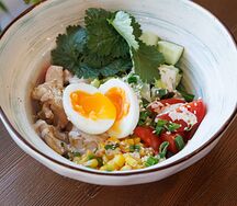 Поке с цыпленком