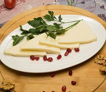 Сыр Сулугуни