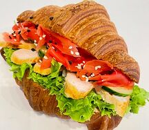 Круассан с курицей