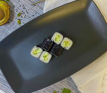 Мини-ролл с авокадо