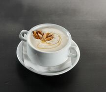 Каша овсяная с медом и грецкими орехами