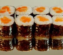 Маки с лососем