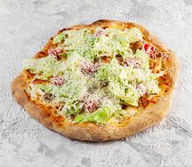 Цезарь с курицей и томатами