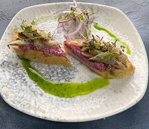 Мореброд с копчённой скумбрией
