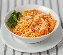 Морковь с чесноком и майонезом