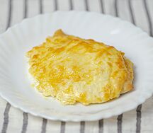 Свинина с ананасами под сыром моцарелла