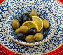 Маслины и оливки