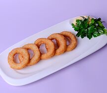 Луковые кольца в панировке