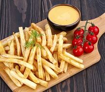 Картофель фри с сырным соусом