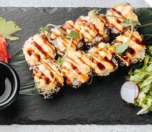 Запечённые роллы с куриным филе