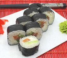 Ролл фирменный Сливочный лосось