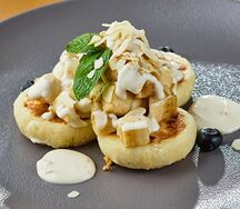 Сырники с арахисовой пастой и бананом